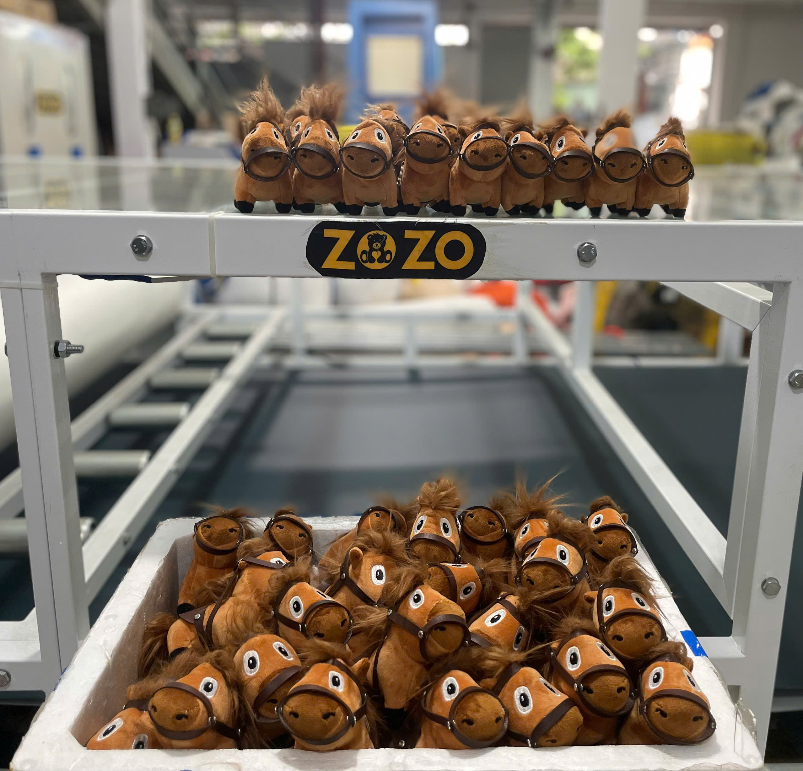 móc khóa ngựa bông