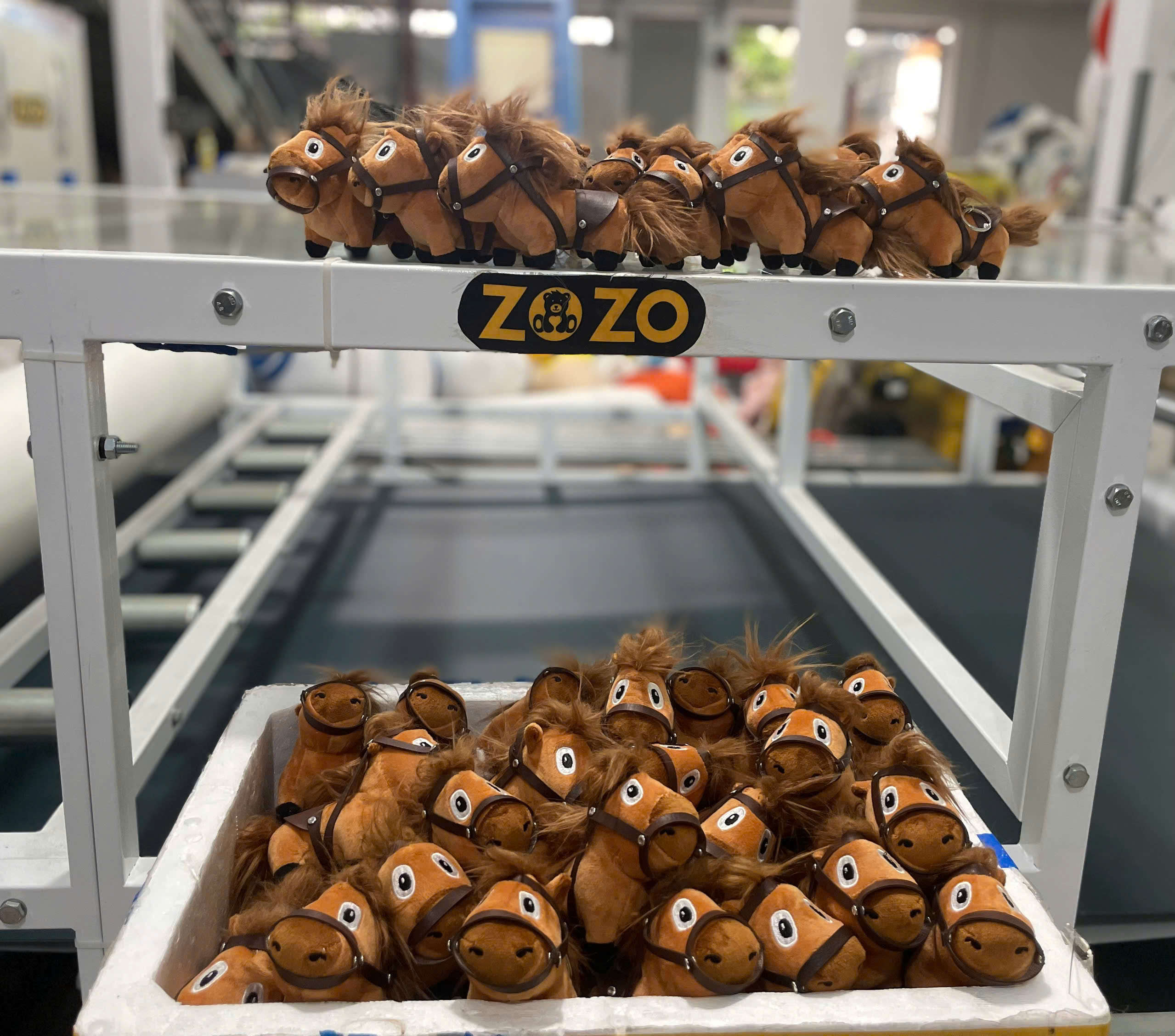 móc khóa ngựa bông